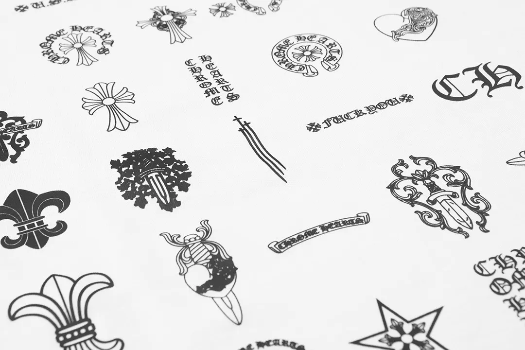 P150 Chrome Hearts Chrome Hearts 2026 official website new brand collection logo, same style for men and women, short-sleeved T-shirt ·Customized 300g 100% double yarn pure cotton fabric ·Dyeing 32 counts double-strand thread ·Collar label, hangtag, main mark and three labels complete Color: White Size: XS S M L